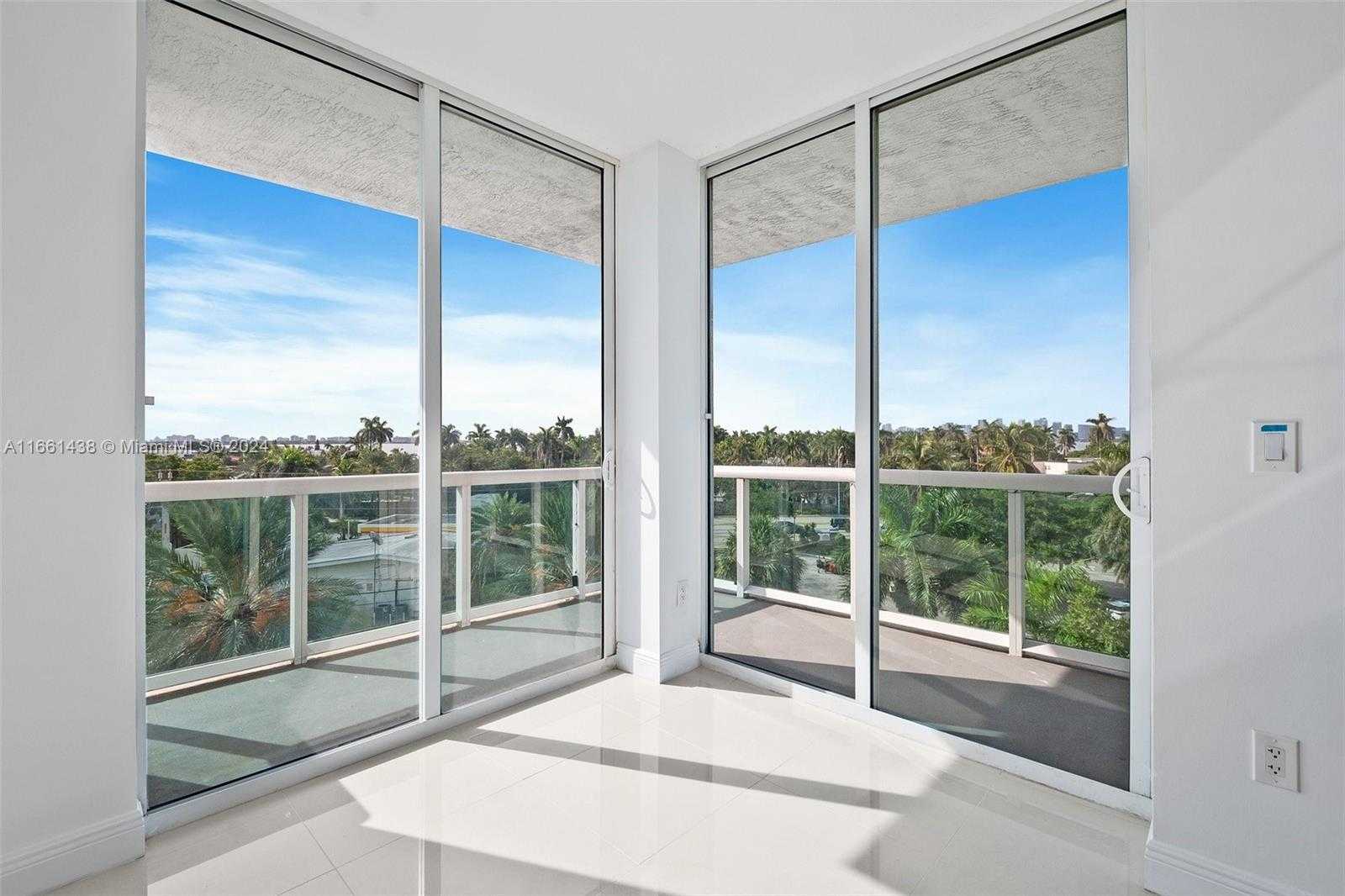 Small Image of 7900 HARBOR ISLAND DR #513, North Bay Village Number 8