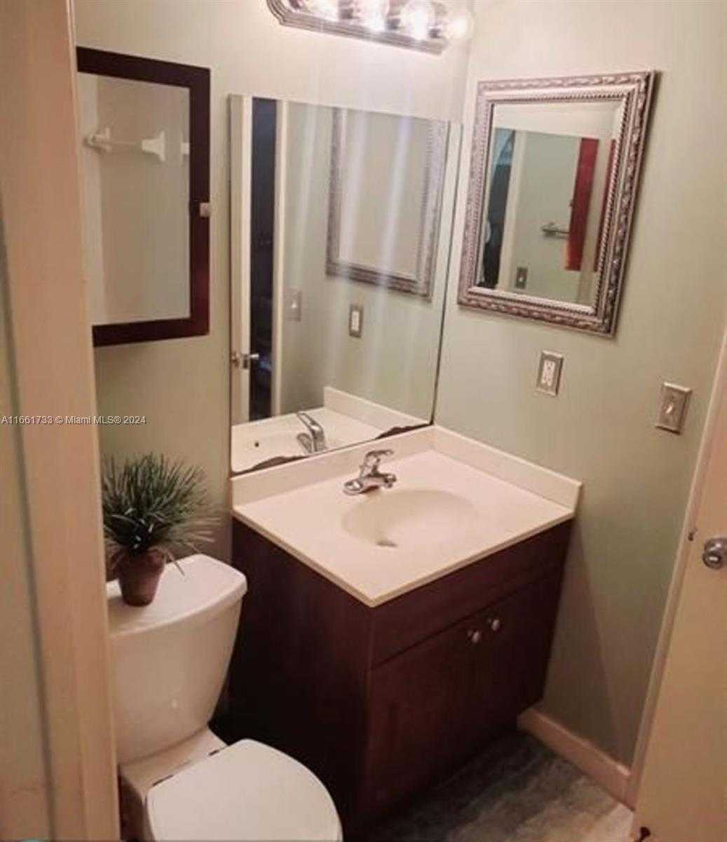 Small Image of 5761 RIVERSIDE DR #303B4, Coral Springs Number 10
