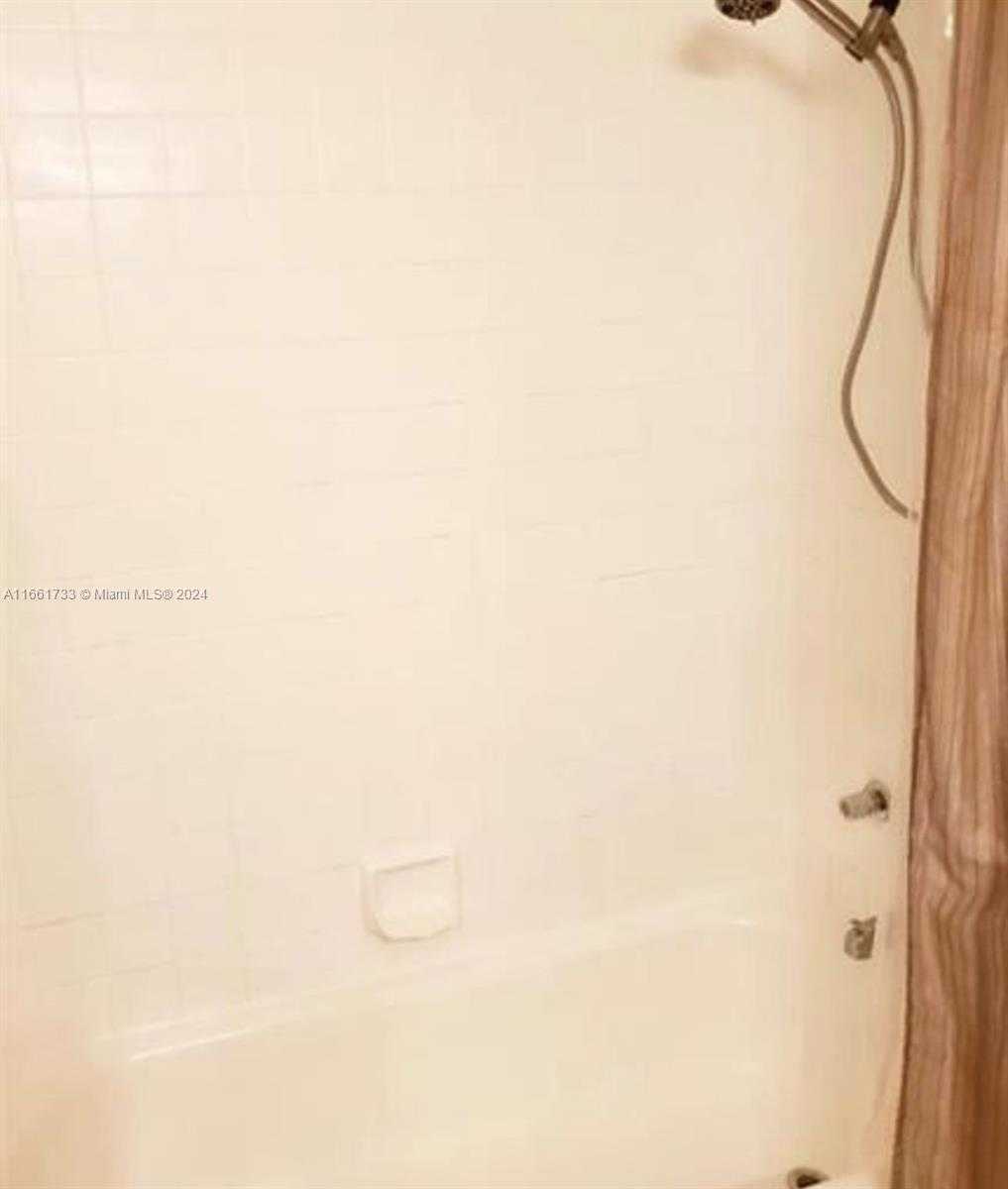 Small Image of 5761 RIVERSIDE DR #303B4, Coral Springs Number 11