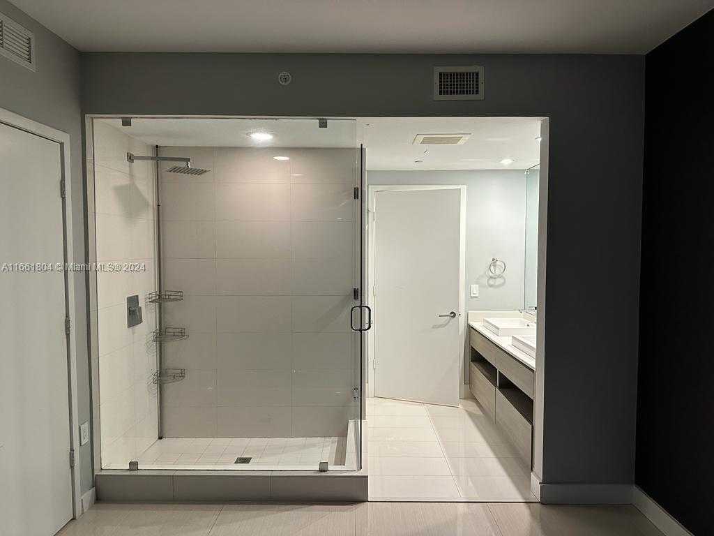 Small Image of 460 NORTH EAST 28 STREET #1407, Miami Number 6