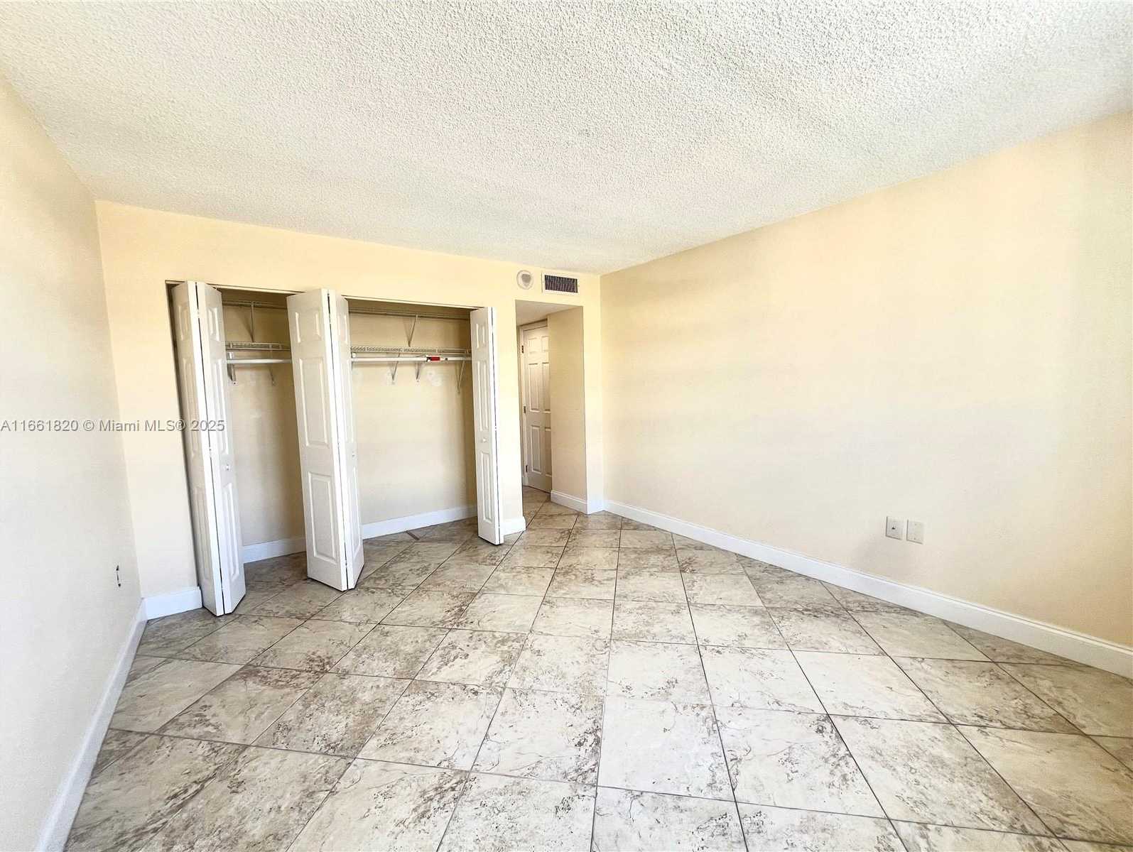 Small Image of 1833 SOUTH OCEAN DR #1109, Hallandale Beach Number 12