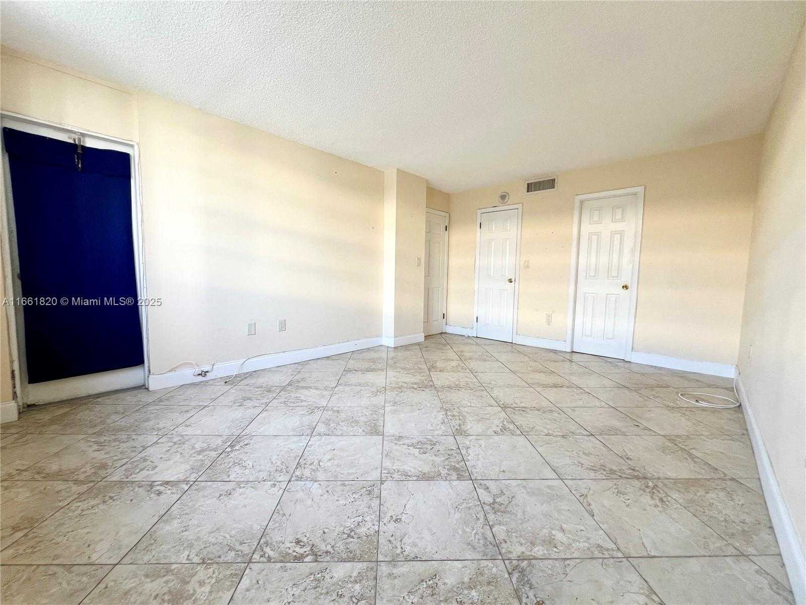 Small Image of 1833 SOUTH OCEAN DR #1109, Hallandale Beach Number 15