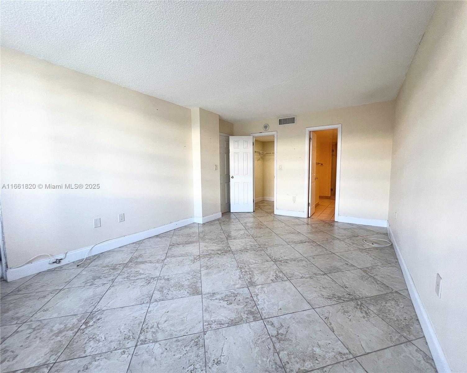Small Image of 1833 SOUTH OCEAN DR #1109, Hallandale Beach Number 17