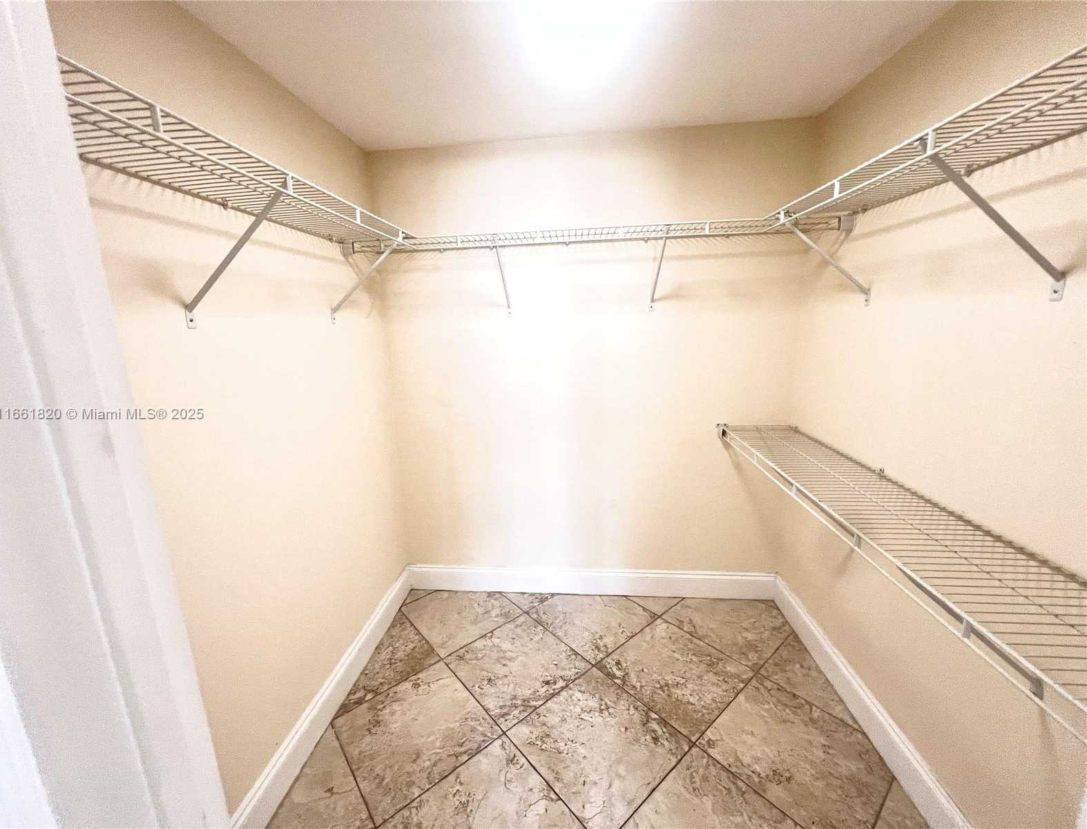 Small Image of 1833 SOUTH OCEAN DR #1109, Hallandale Beach Number 20