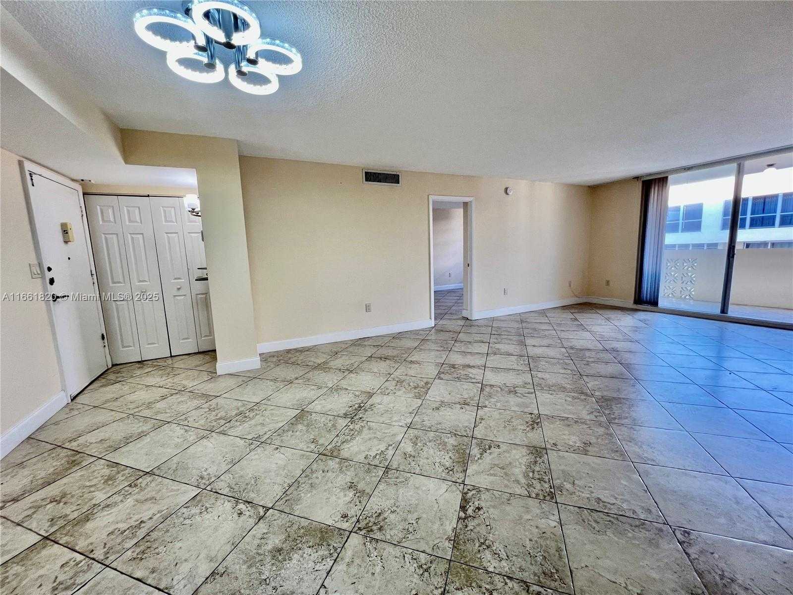 Small Image of 1833 SOUTH OCEAN DR #1109, Hallandale Beach Number 3