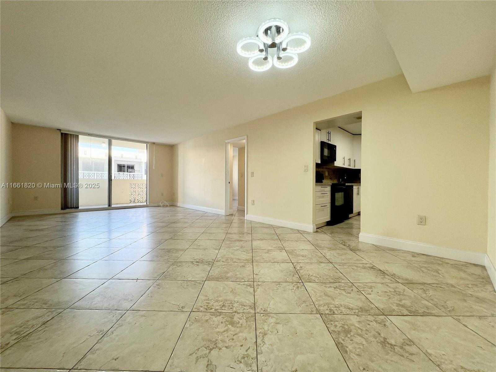 Small Image of 1833 SOUTH OCEAN DR #1109, Hallandale Beach Number 4