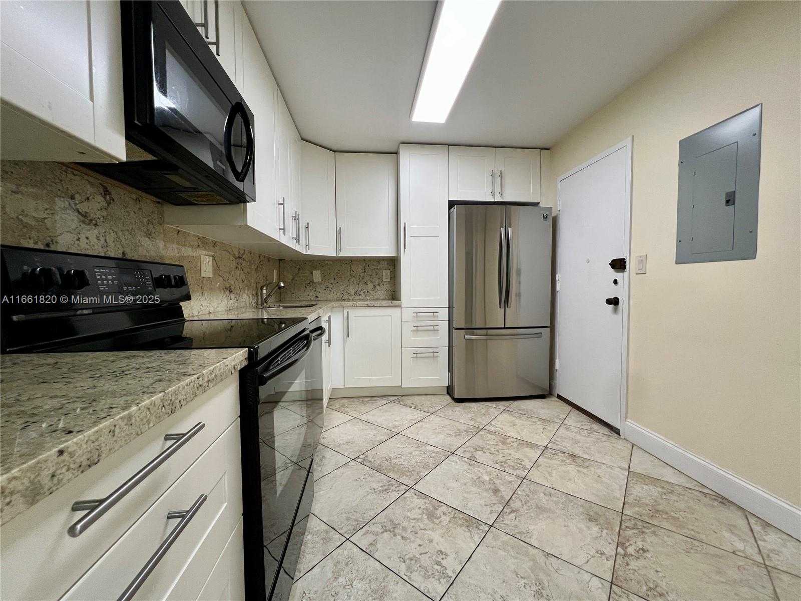 Small Image of 1833 SOUTH OCEAN DR #1109, Hallandale Beach Number 7