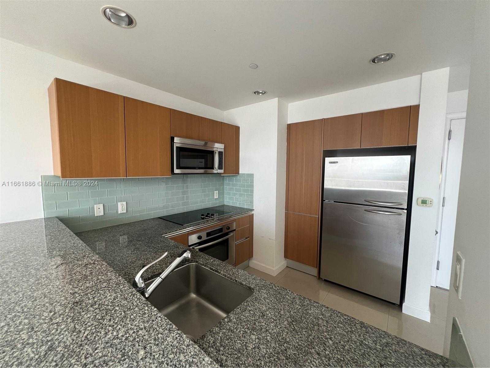 Small Image of 1060 BRICKELL AVE #3509, Miami Number 7