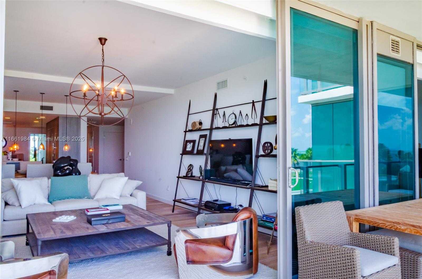 Small Image of 350 OCEAN DR #406N, Key Biscayne Number 17