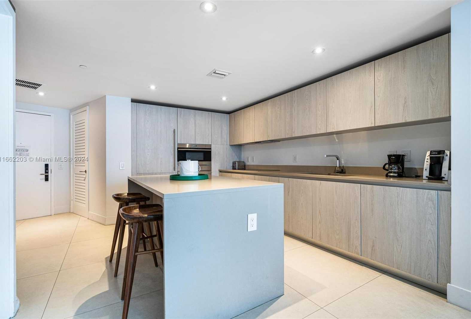 Small Image of 4111 SOUTH OCEAN DR #1912, Hollywood Number 4