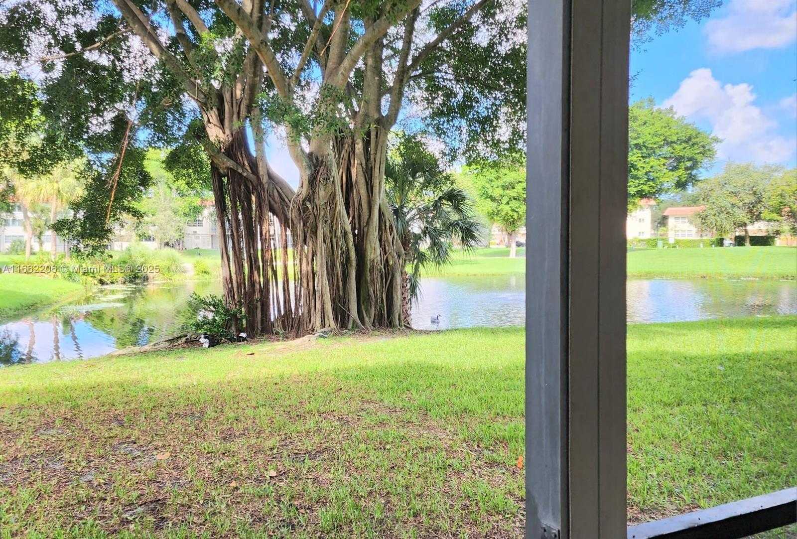 Small Image of 8930 SOUTH HOLLYBROOK BLVD #106, Pembroke Pines Number 6
