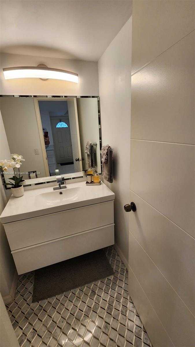 Small Image of 8930 SOUTH HOLLYBROOK BLVD #106, Pembroke Pines Number 64