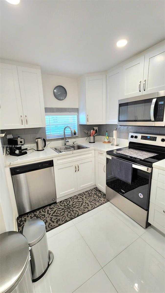 Small Image of 8930 SOUTH HOLLYBROOK BLVD #106, Pembroke Pines Number 75