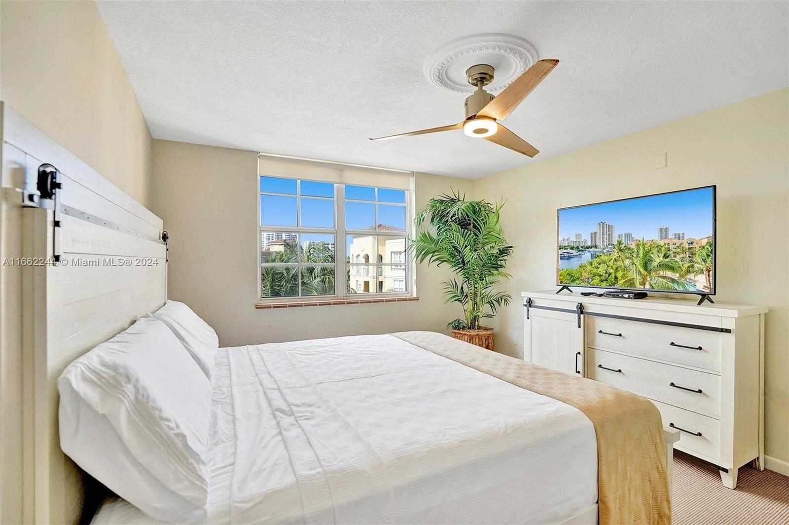 Small Image of 19877 EAST COUNTRY CLUB DR #3607, Aventura Number 21