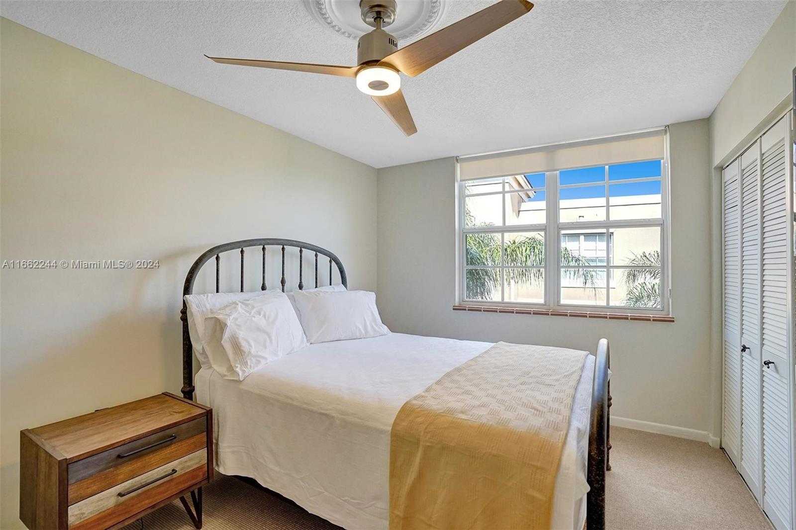 Small Image of 19877 EAST COUNTRY CLUB DR #3607, Aventura Number 26