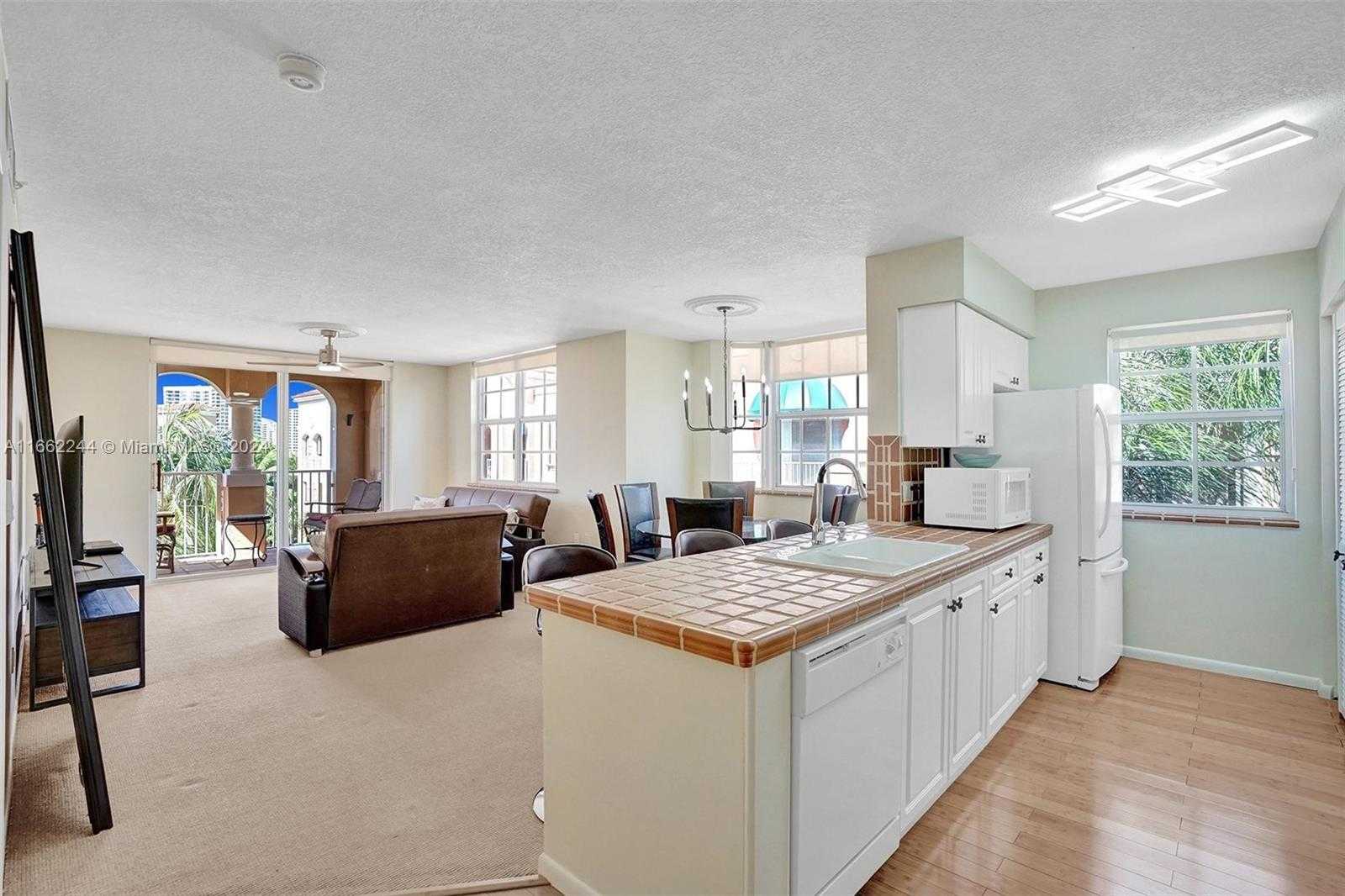 Small Image of 19877 EAST COUNTRY CLUB DR #3607, Aventura Number 3