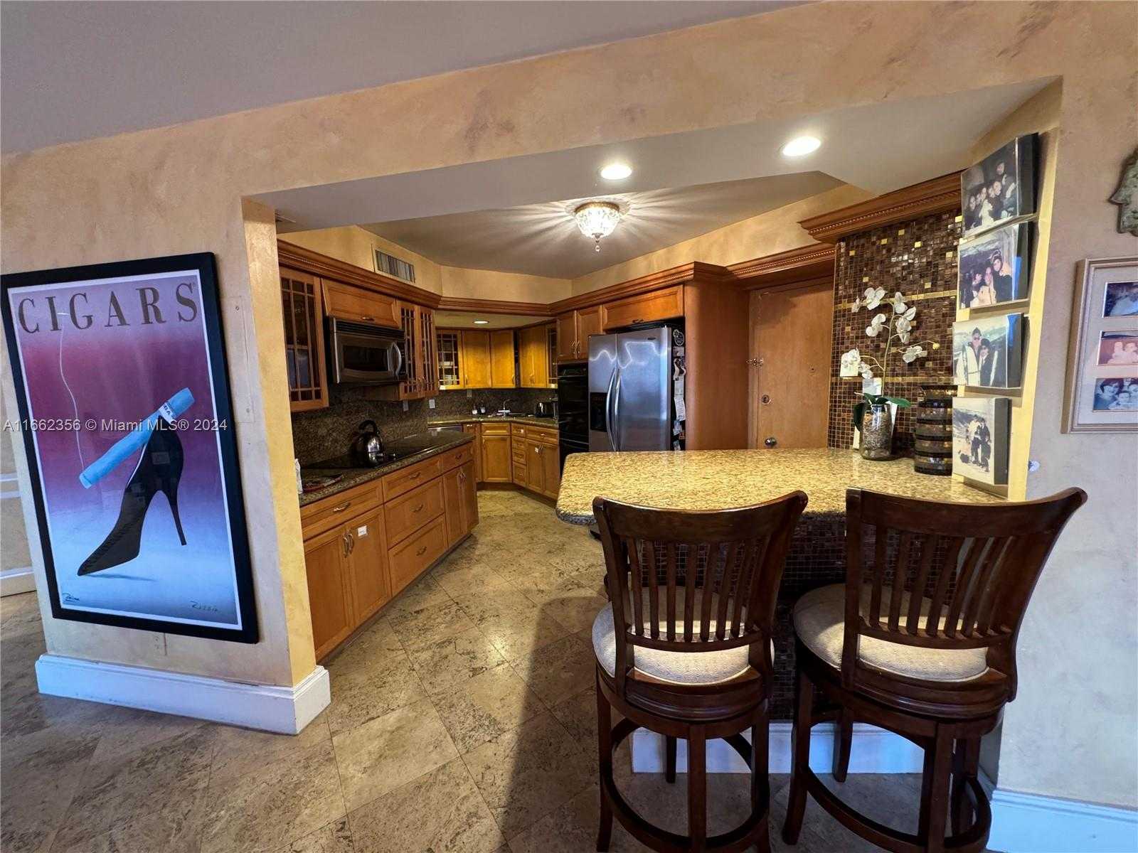 Small Image of 5151 COLLINS AVE #1023 & 1123, Miami Beach Number 17