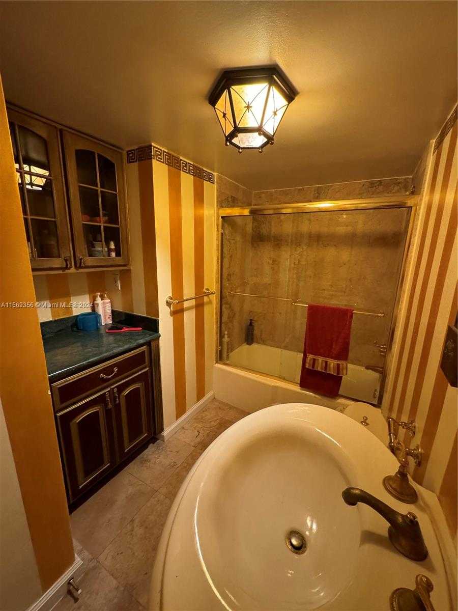 Small Image of 5151 COLLINS AVE #1023 & 1123, Miami Beach Number 22