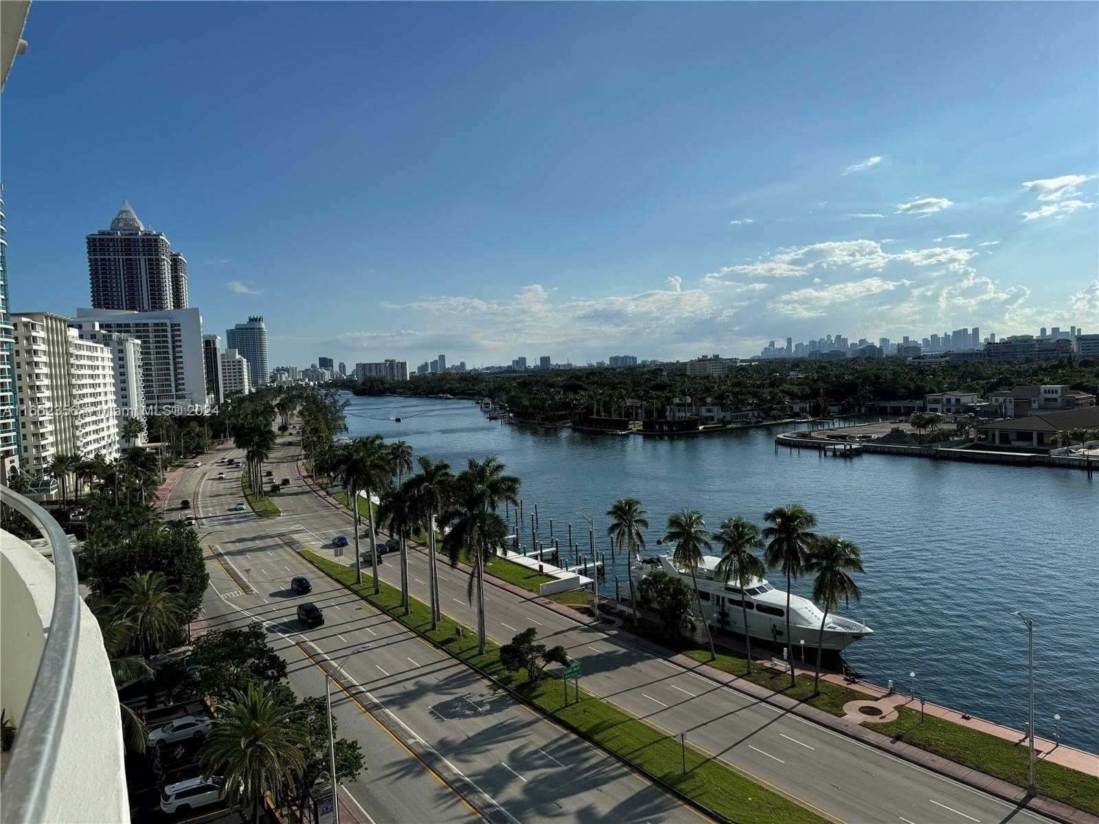 Small Image of 5151 COLLINS AVE #1023 & 1123, Miami Beach Number 3