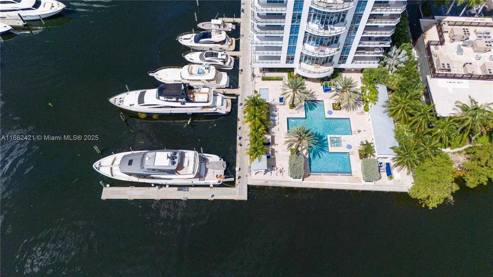 Small Image of 17301 BISCAYNE BLVD #205, North Miami Beach Number 33