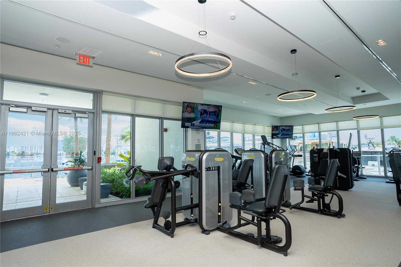 Small Image of 17301 BISCAYNE BLVD #205, North Miami Beach Number 34