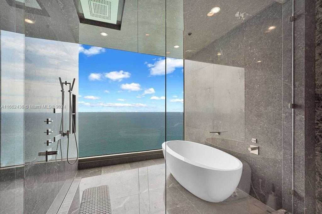 Small Image of 17901 COLLINS AVE #4005, Sunny Isles Beach Number 37