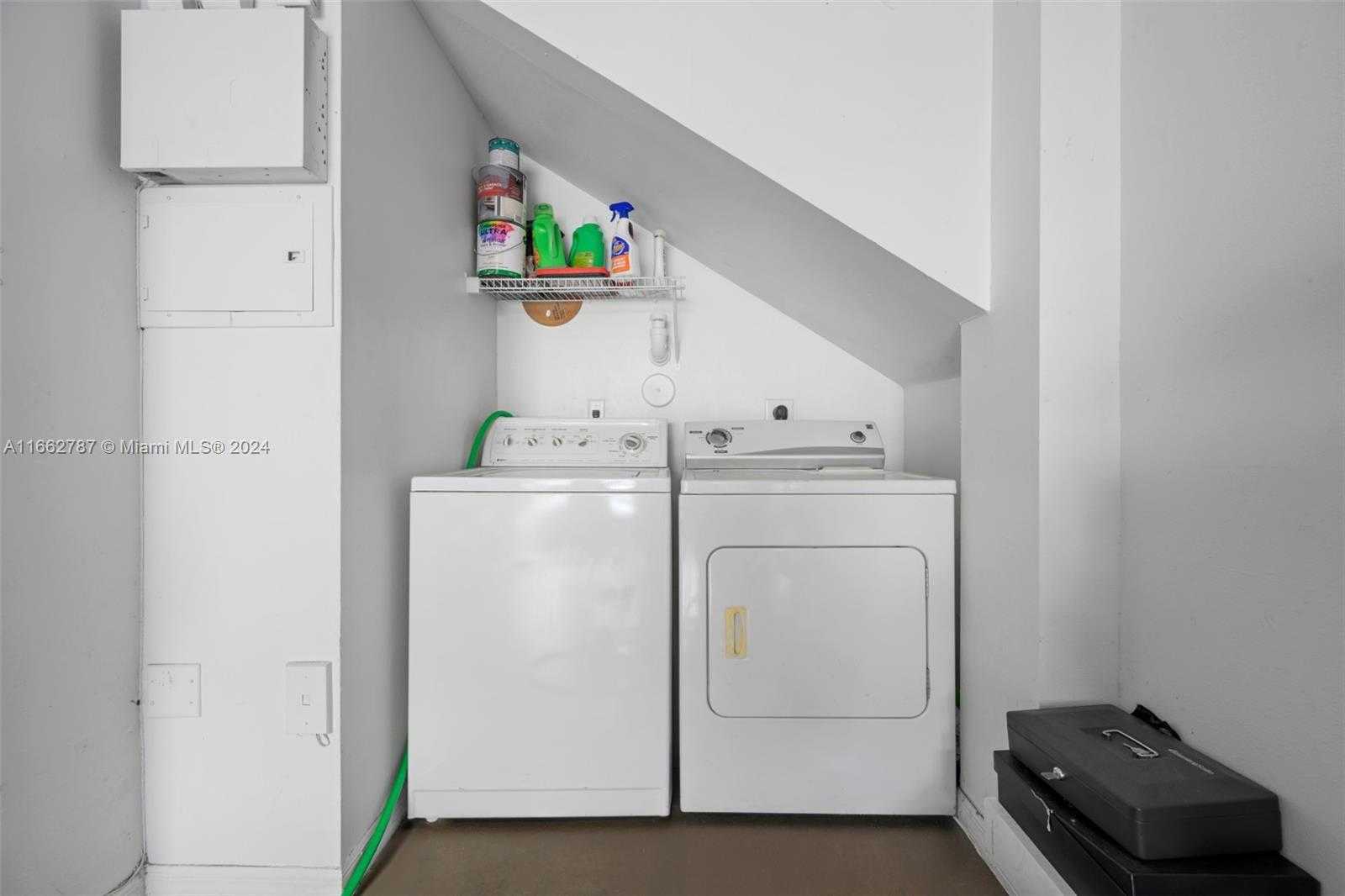 Small Image of 2412 CENTERGATE DR #103, Miramar Number 16