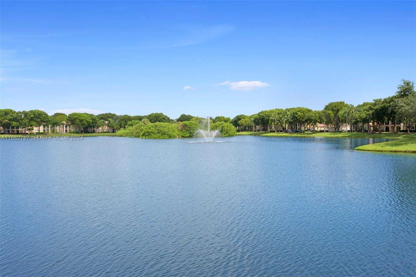 Small Image of 2412 CENTERGATE DR #103, Miramar Number 23