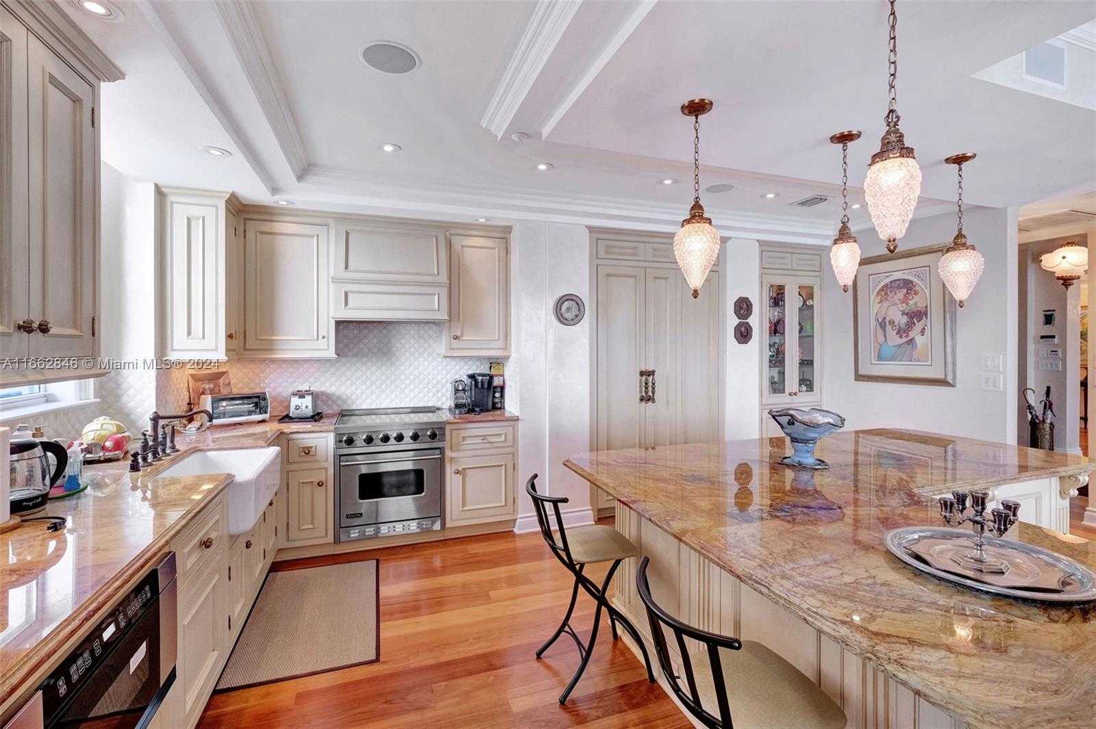 Small Image of 9801 NORTH WEST COLLINS AVE #PH8 +cabana 6, Bal Harbour Number 13