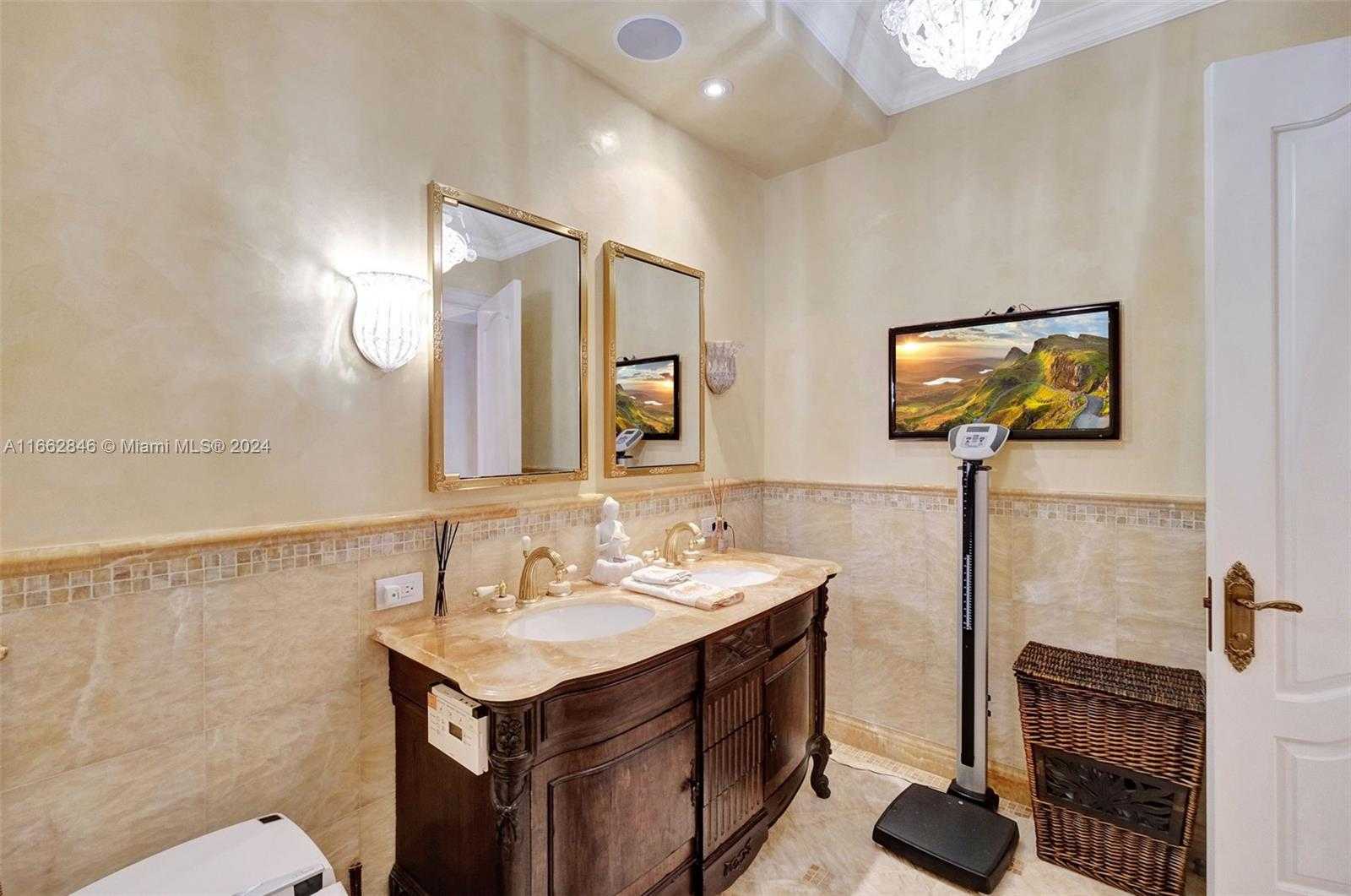 Small Image of 9801 NORTH WEST COLLINS AVE #PH8 +cabana 6, Bal Harbour Number 18