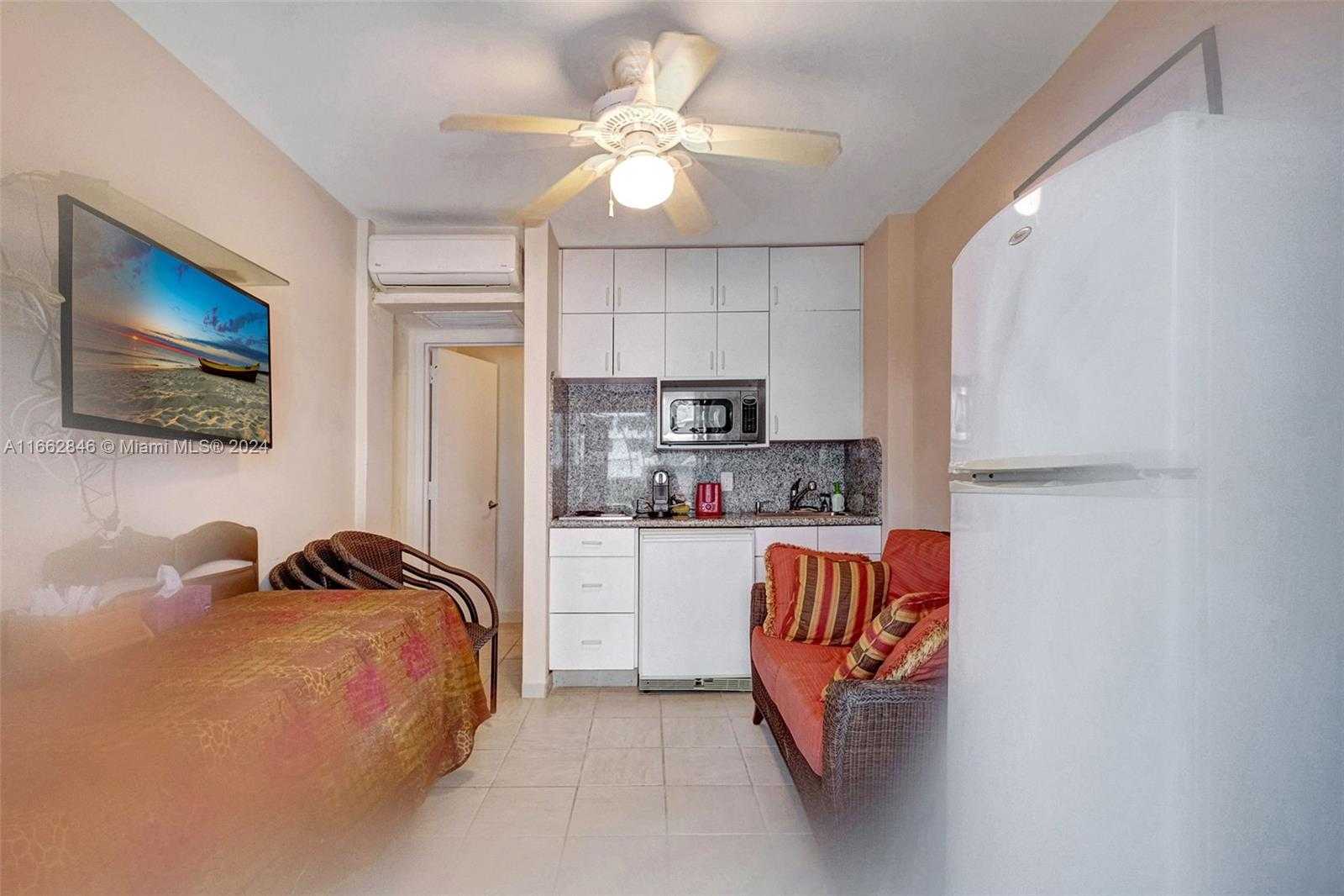 Small Image of 9801 NORTH WEST COLLINS AVE #PH8 +cabana 6, Bal Harbour Number 26