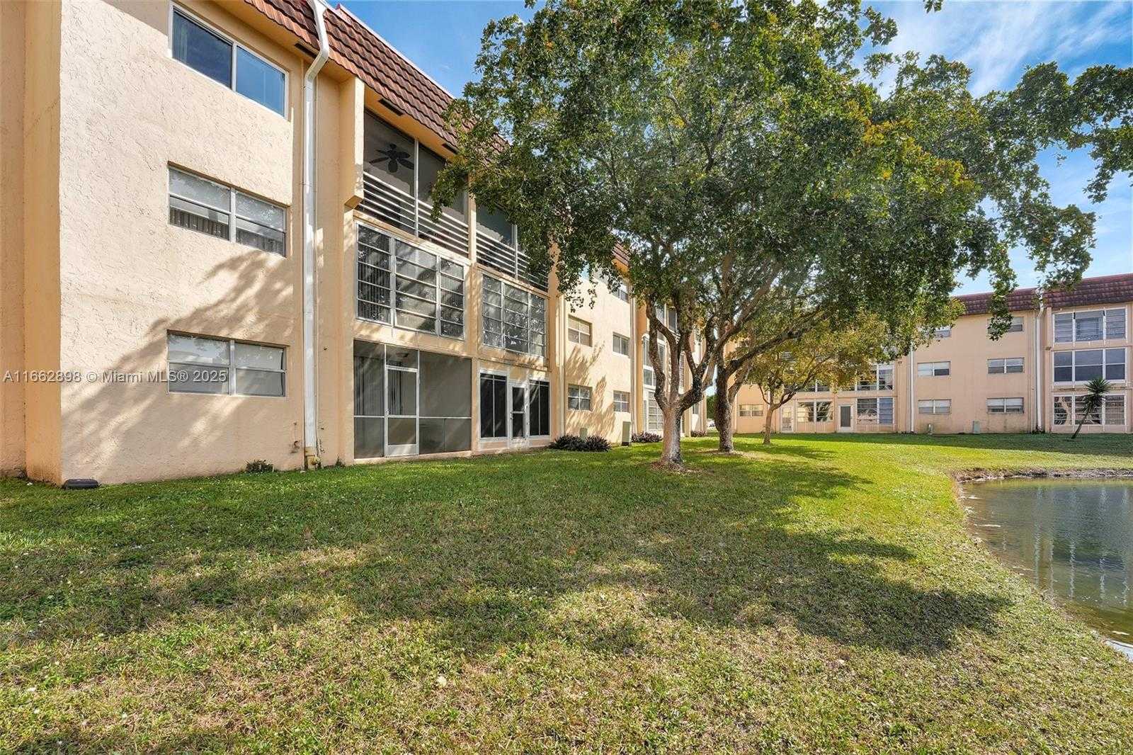Small Image of 2881 NORTH PINE ISLAND RD #103, Sunrise Number 35