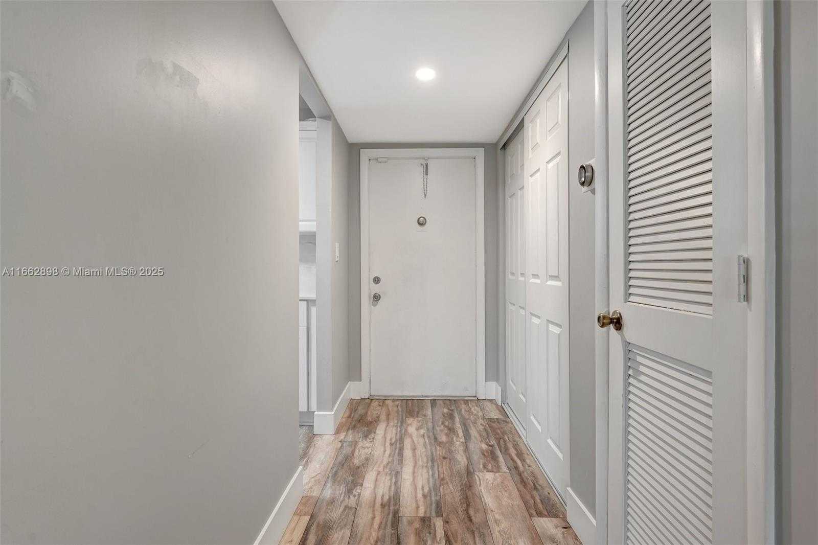 Small Image of 2881 NORTH PINE ISLAND RD #103, Sunrise Number 5