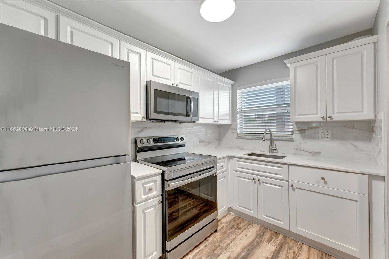 Small Image of 2881 NORTH PINE ISLAND RD #103, Sunrise Number 8