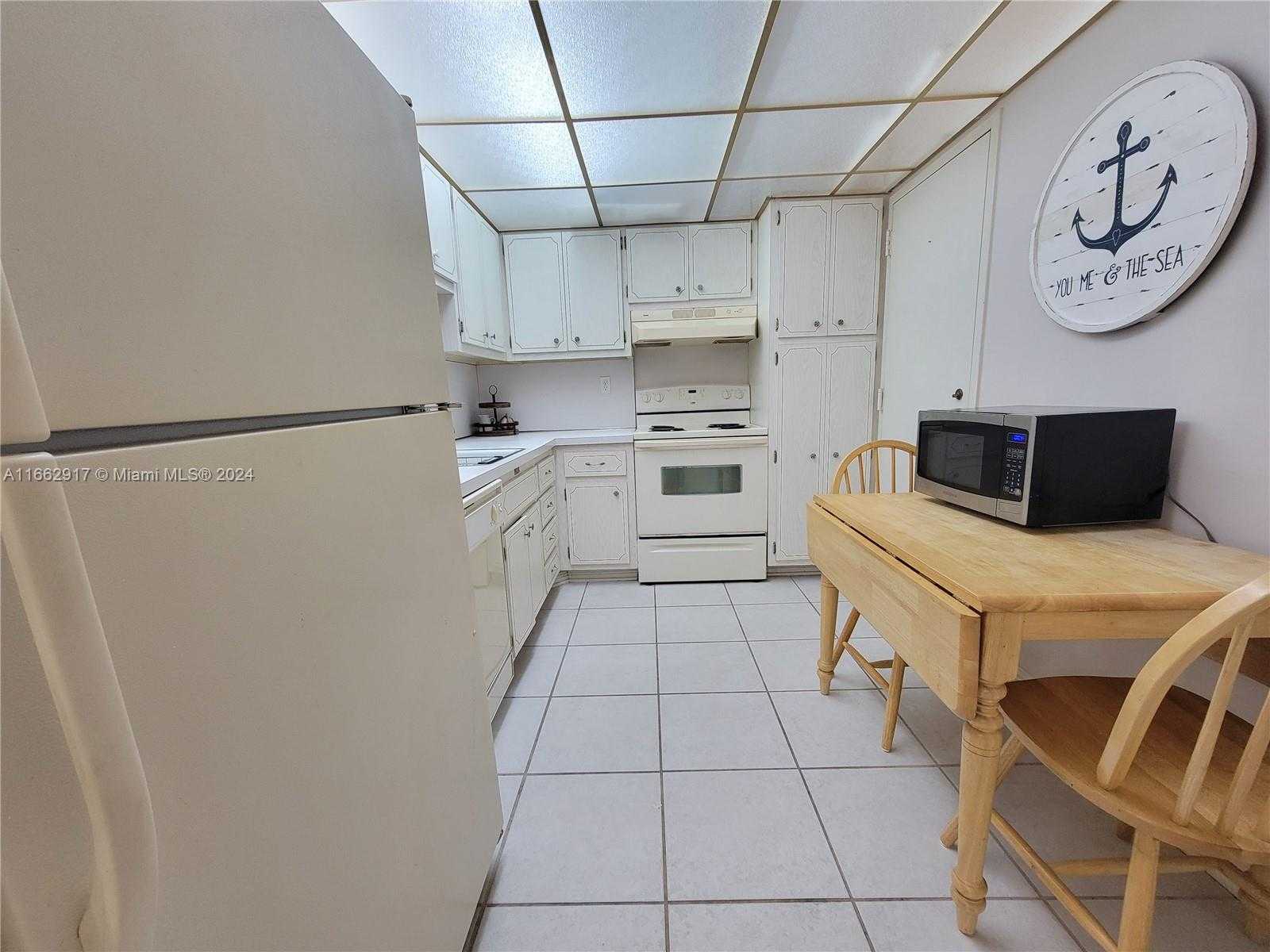 Small Image of 1980 SOUTH OCEAN DR #2C, Hallandale Beach Number 11