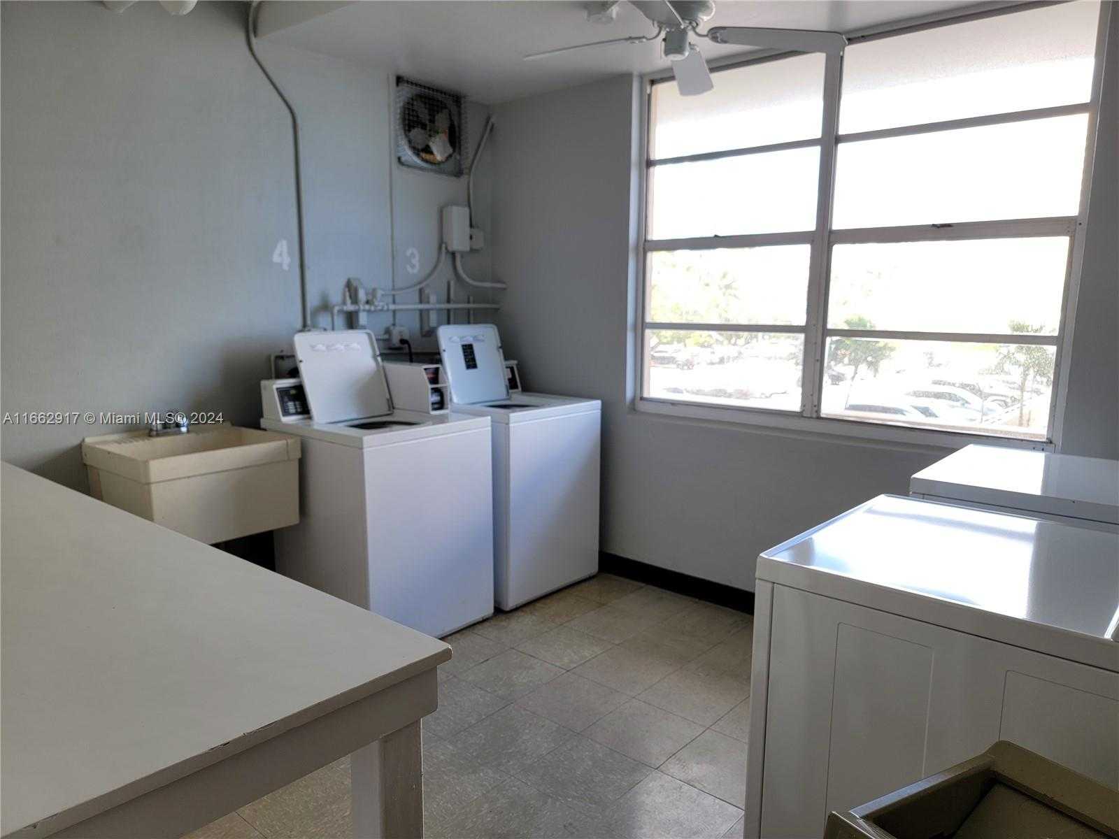 Small Image of 1980 SOUTH OCEAN DR #2C, Hallandale Beach Number 36