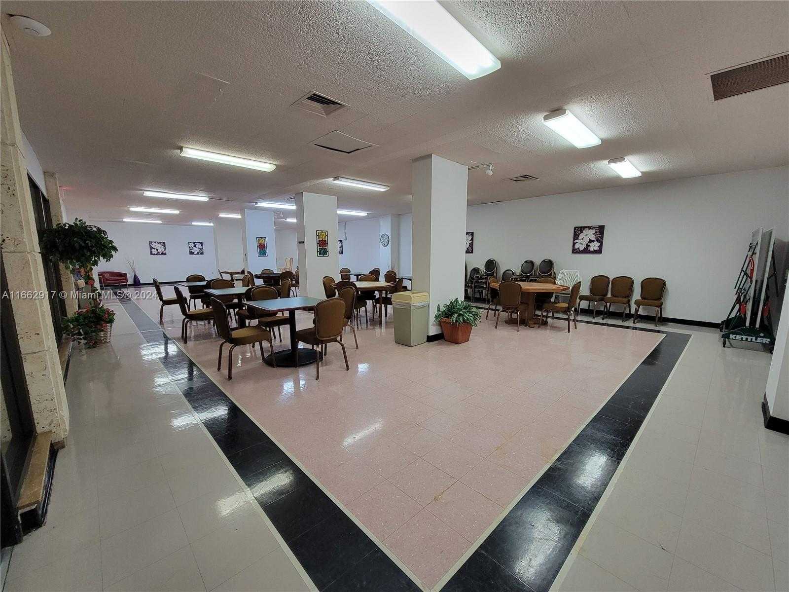 Small Image of 1980 SOUTH OCEAN DR #2C, Hallandale Beach Number 38