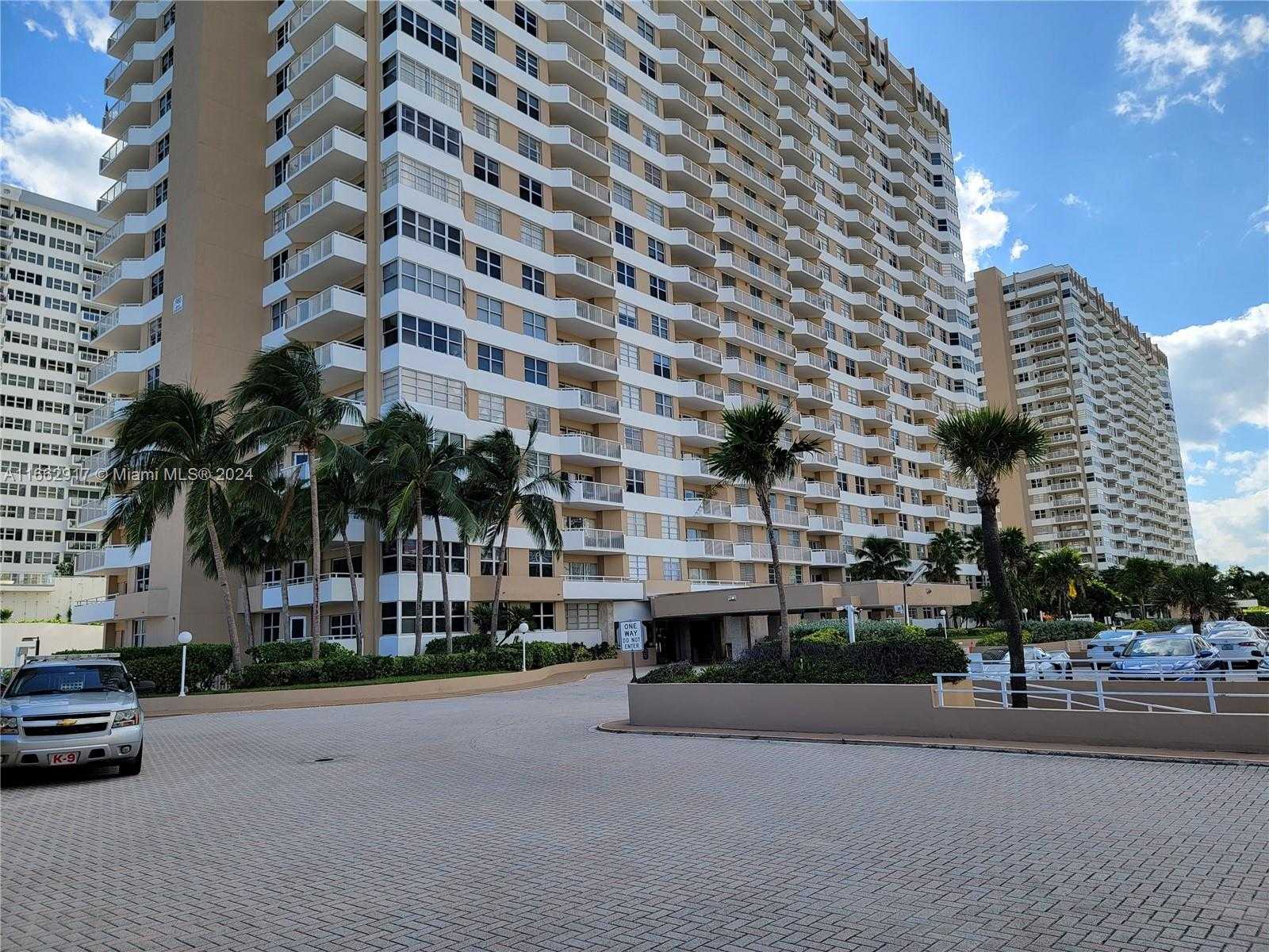 Small Image of 1980 SOUTH OCEAN DR #2C, Hallandale Beach Number 49