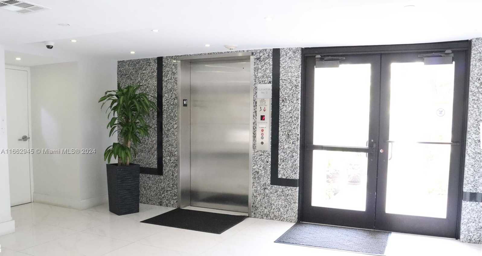 Small Image of 16919 NORTH BAY RD #118, Sunny Isles Beach Number 13