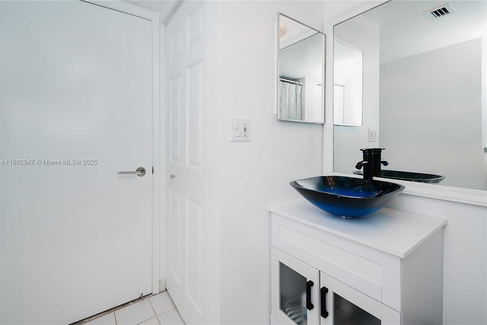 Small Image of 3300 NORTH EAST 192ND ST #515, Aventura Number 19