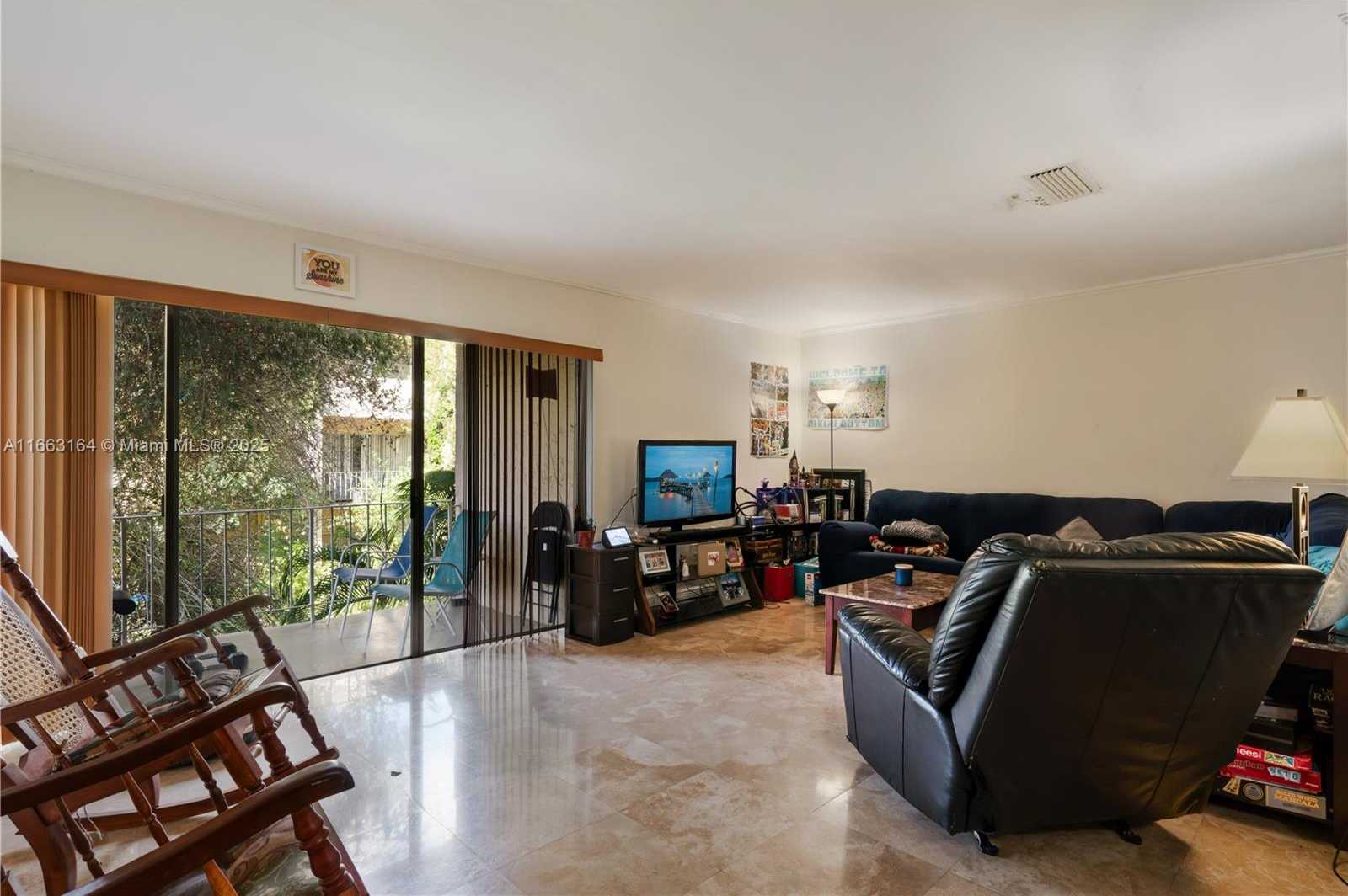 Small Image of 9371 FONTAINEBLEAU BLVD #I204, Miami Number 2