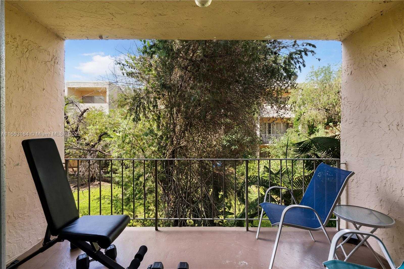 Small Image of 9371 FONTAINEBLEAU BLVD #I204, Miami Number 24