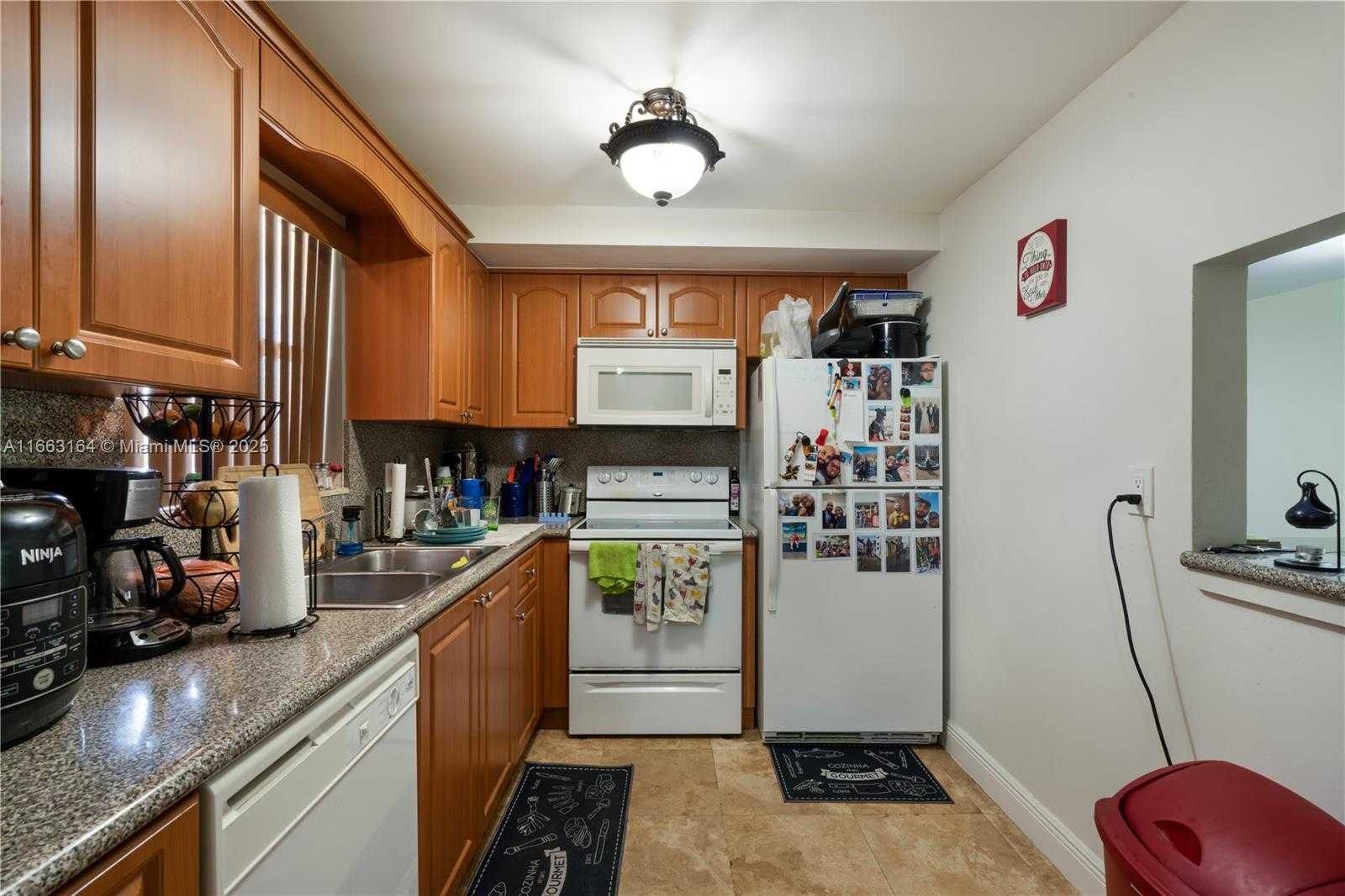 Small Image of 9371 FONTAINEBLEAU BLVD #I204, Miami Number 9