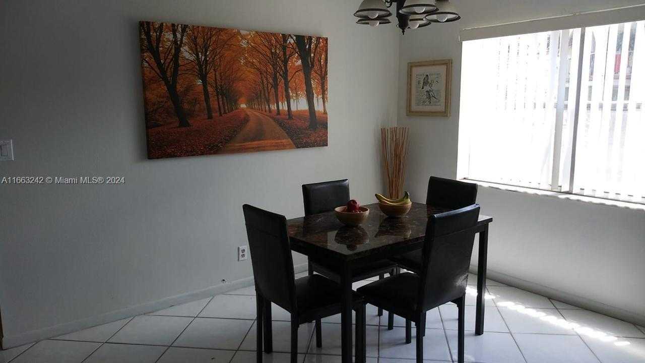 Small Image of 3300 SPANISH MOSS TER #301, Lauderhill Number 15