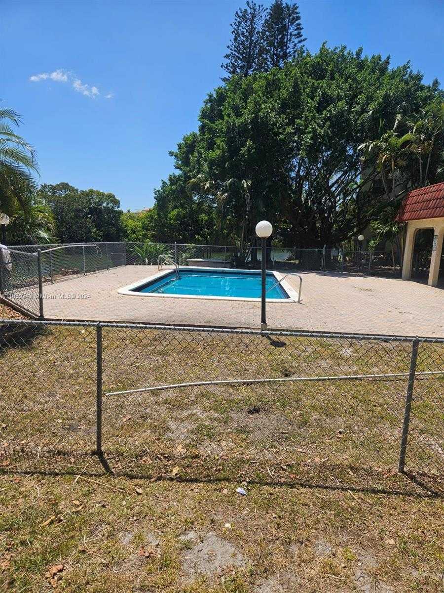 Small Image of 3300 SPANISH MOSS TER #301, Lauderhill Number 28
