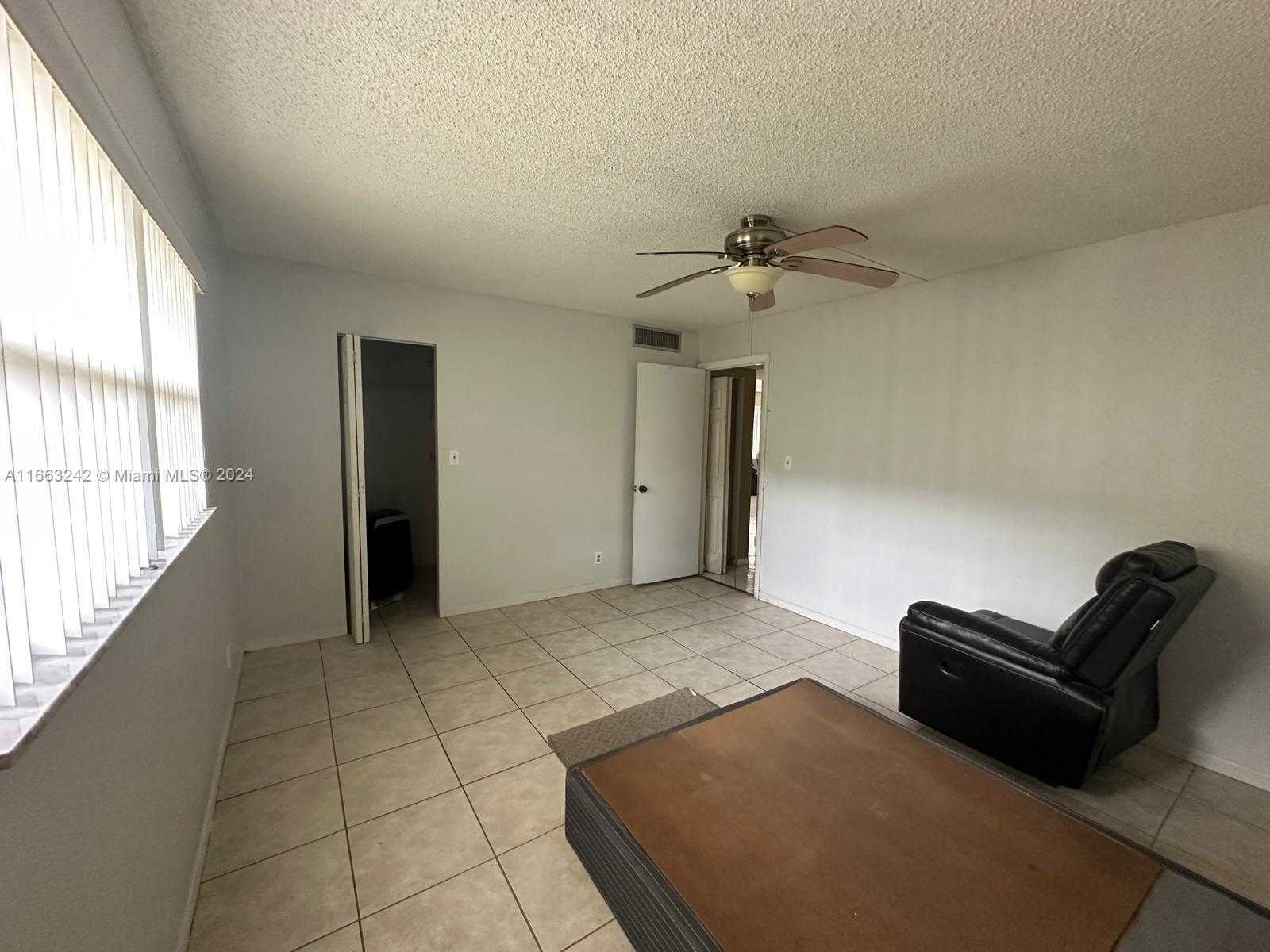 Small Image of 3300 SPANISH MOSS TER #301, Lauderhill Number 37