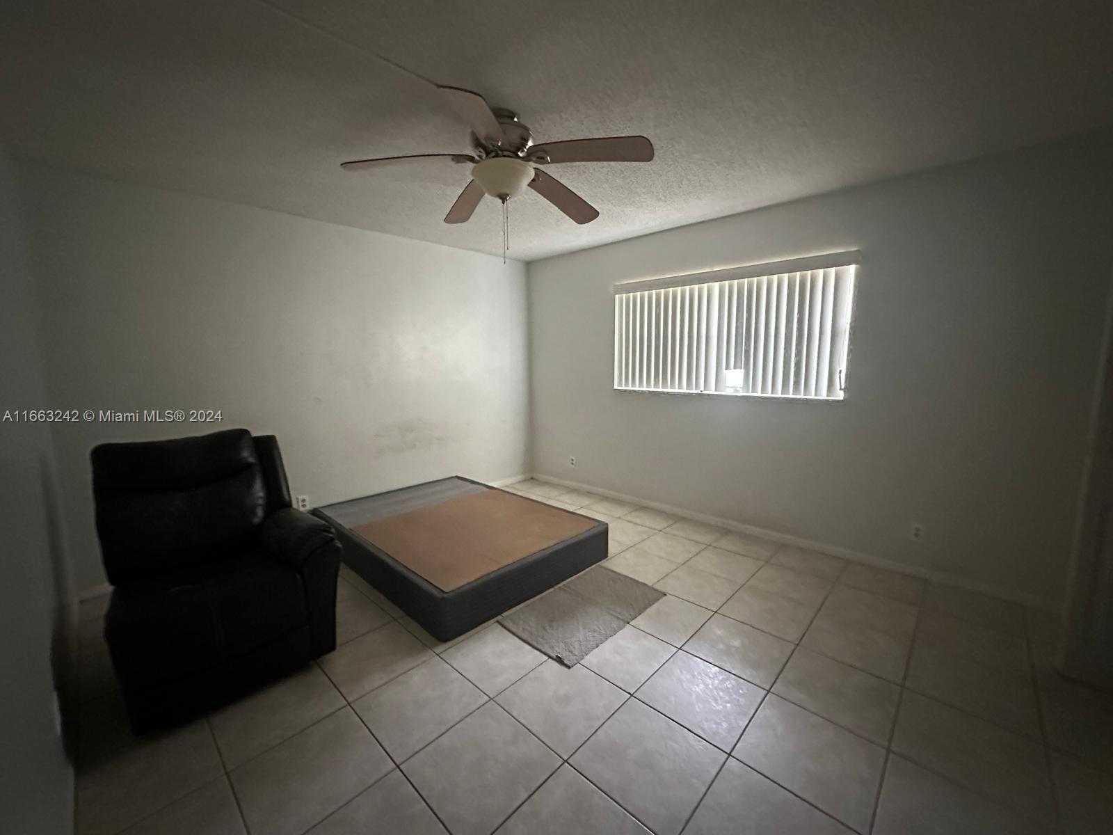 Small Image of 3300 SPANISH MOSS TER #301, Lauderhill Number 39