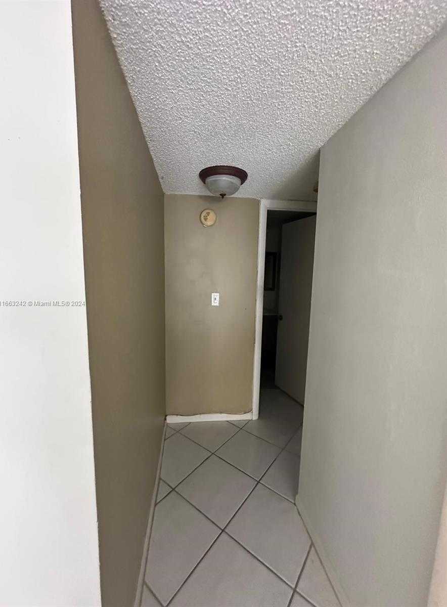 Small Image of 3300 SPANISH MOSS TER #301, Lauderhill Number 40