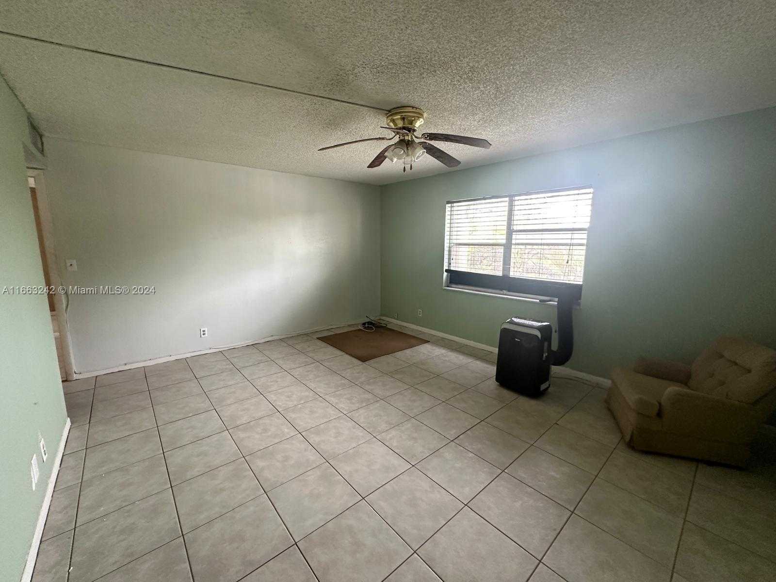 Small Image of 3300 SPANISH MOSS TER #301, Lauderhill Number 41