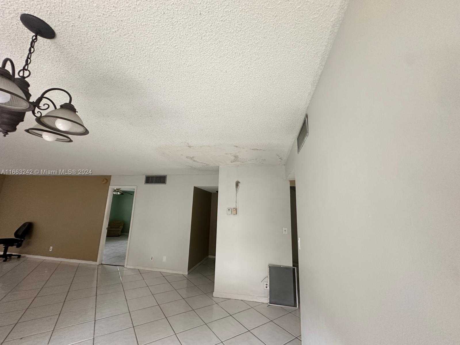 Small Image of 3300 SPANISH MOSS TER #301, Lauderhill Number 53